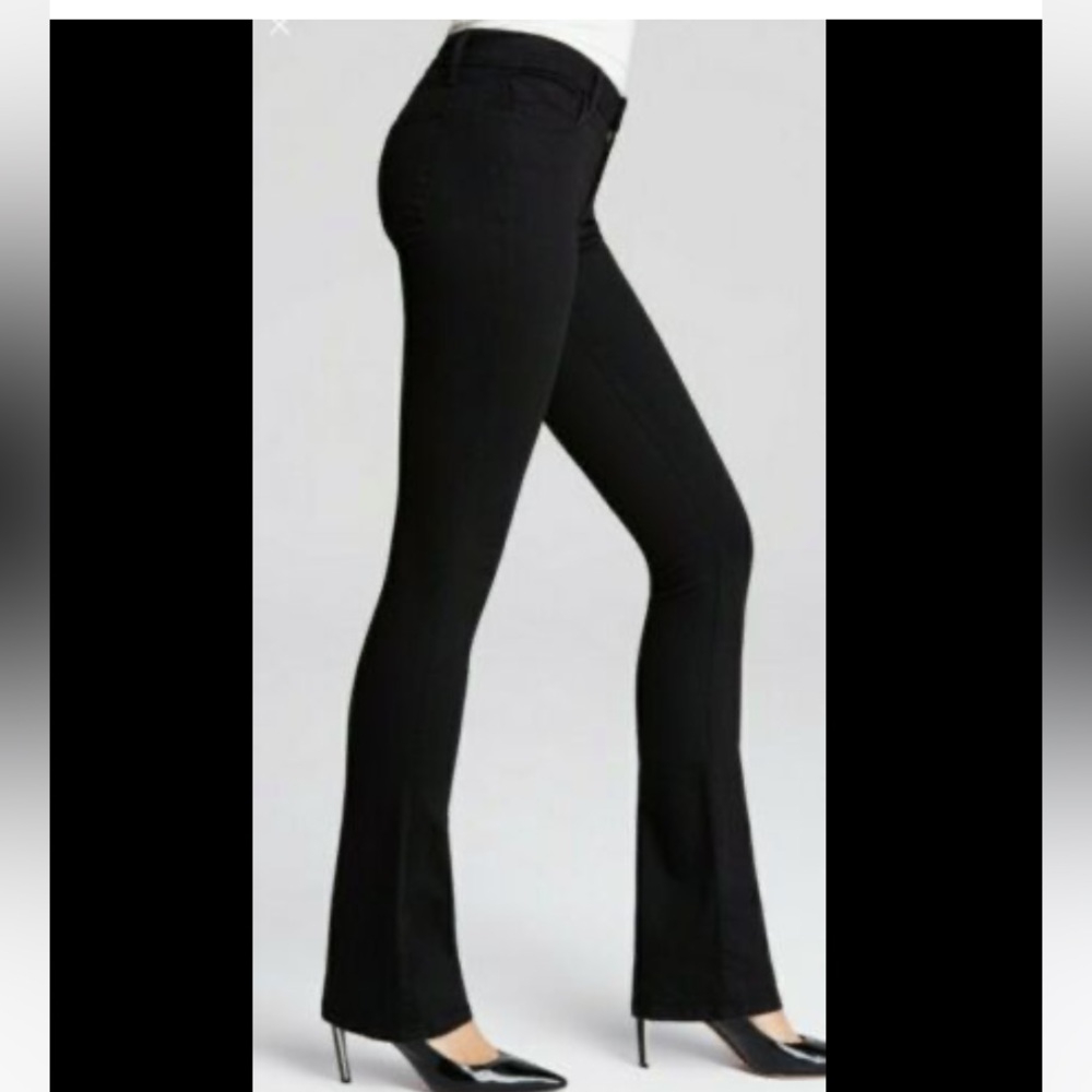 J Brand Betty Vanity.Black Dark wash. Mid- rise   boot cut. 32